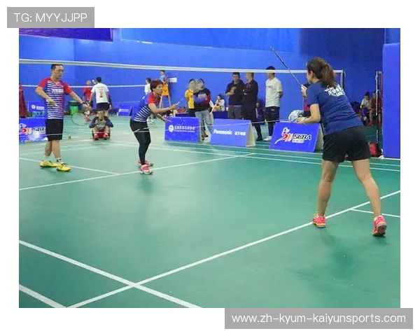 羽毛球社团图片